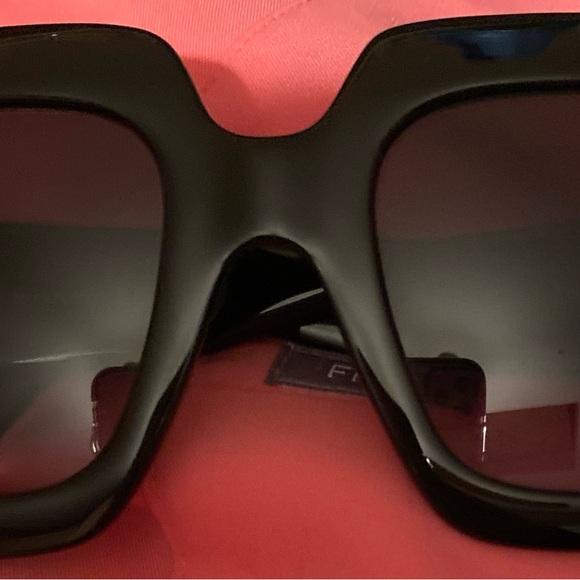 Gucci square sunglasses - Picture 8 of 8